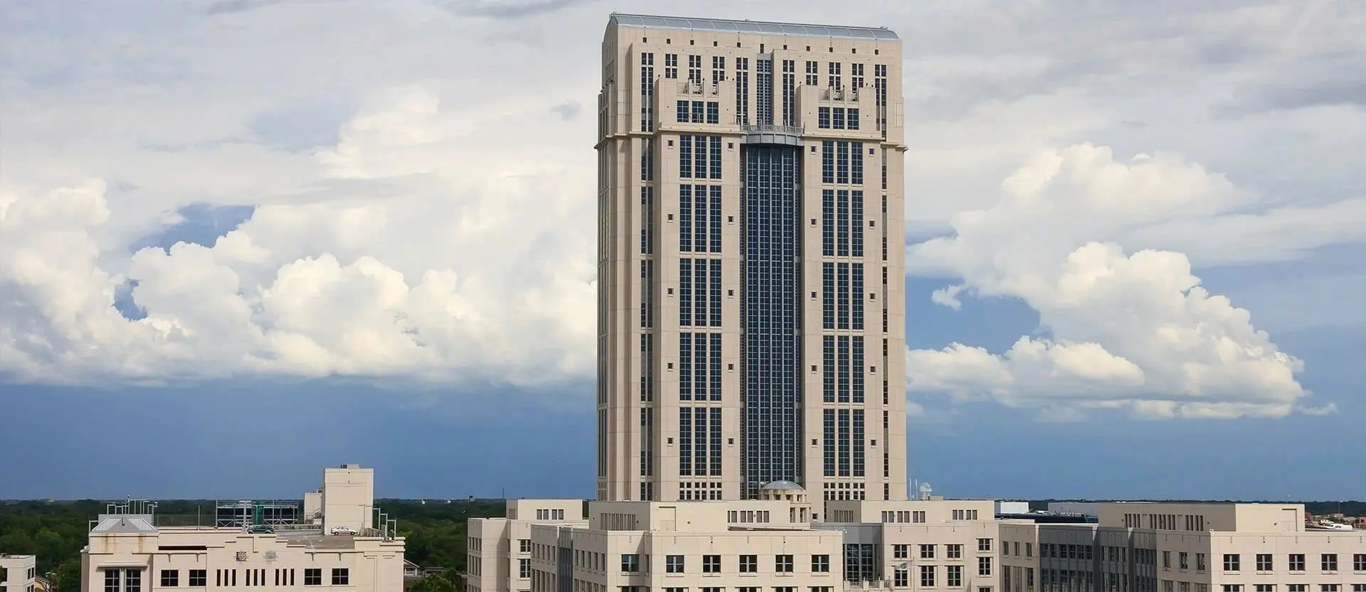 A tall building with a sky background